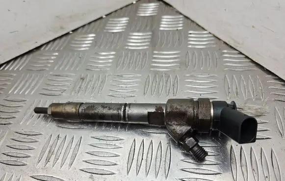 Mercedes-Benz A W169 Fuel injector 0445110378 A6400701287