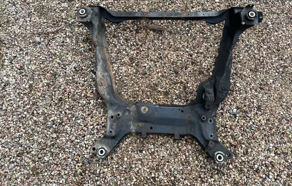 Volvo V70 Front subframe T033A