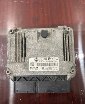 Skoda Octavia Mk2 (1Z) Engine control unit/module 03G906013E 03G906013 0281013443
