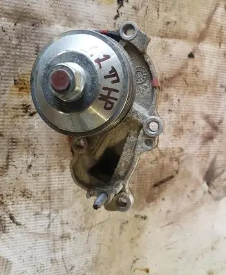 Opel Grandland X Water pump 9803094380