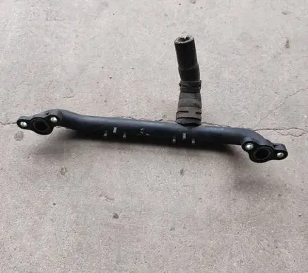 Audi A6 C7 Engine coolant pipe/hose 06E121083