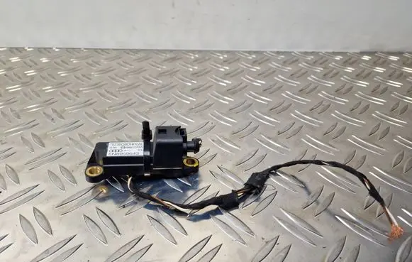 Audi TT Mk1 Airbag deployment crash/impact sensor 8N8959643
