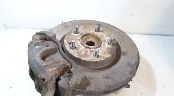 Toyota Corolla Verso E121 Front wheel hub spindle knuckle