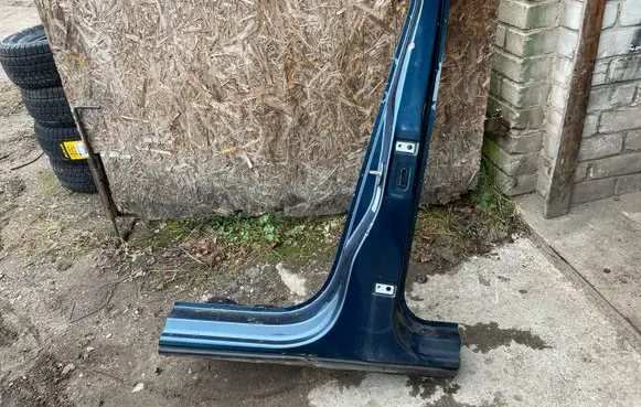 Seat Ateca Pillar (middle) 