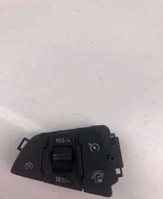 Opel Karl Steering wheel buttons/switches 95325763