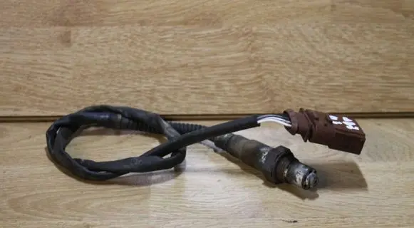 Audi A4 S4 B7 8E 8H Lambda probe sensor 1J0973824A