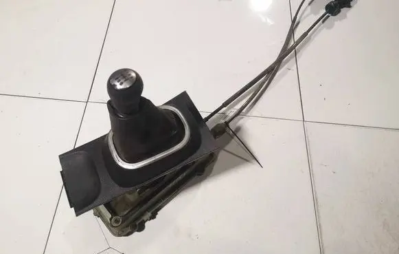 Nissan Tiida C11 Gear shifter/selector 