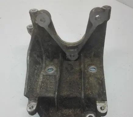 Audi A8 S8 D3 4E Fuel pump bracket 057130147R