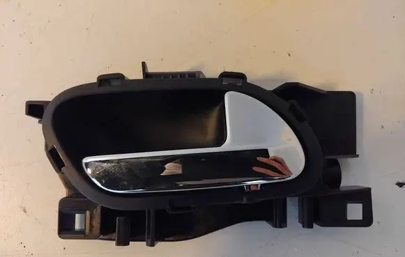 Rear door interior handle