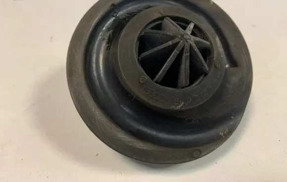 Audi Q7 4M Rear coil spring rubber mount 8W0512149A