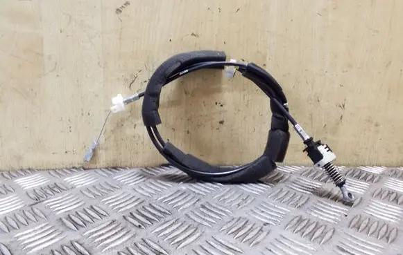 Mitsubishi Outlander Gear shift cable linkage