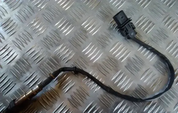 Audi A6 S6 C6 4F Lambda probe sensor 059906262 0281004036