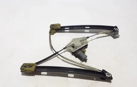 Front window lifting mechanism without motor
