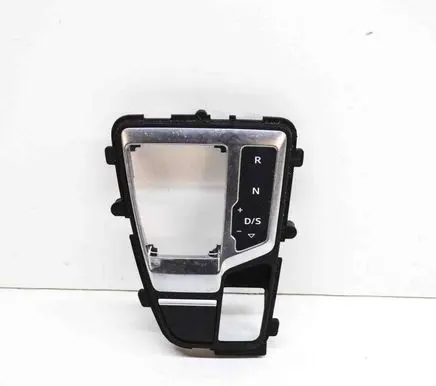 Audi Q5 SQ5 Gear shifter surround trim plastic 80C713111C