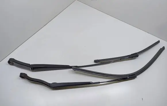 Audi Q7 4M Front wiper blade arm 4M2955408