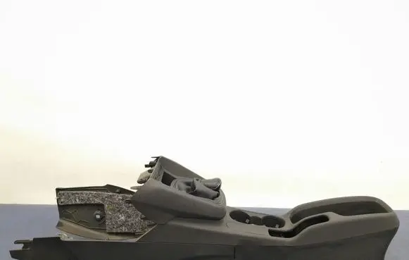 Ford Courier Center console ET76R045B55AA