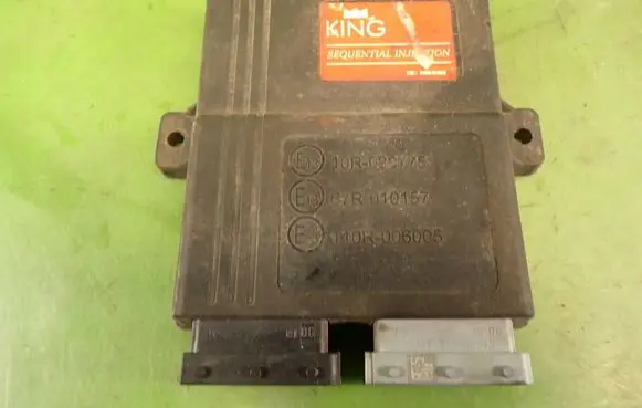 Nissan Almera N16 LP gas control unit module 67R-010157