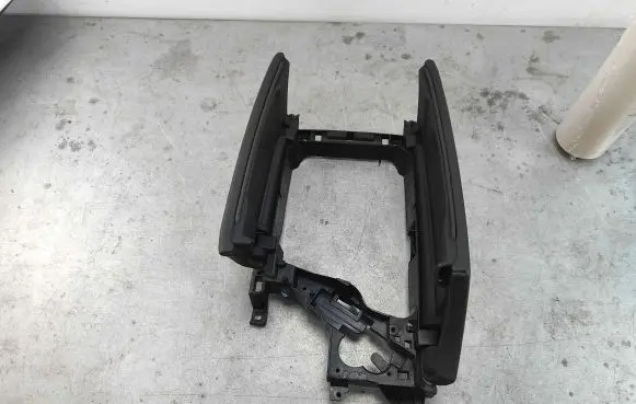 BMW 5 F10 F11 Armrest 51169206817 9206817