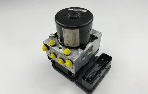Mercedes-Benz C W204 ABS Pump A2045455332 A2044312412 10021202014