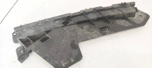 Volvo XC70 Front bumper mounting bracket 30796388