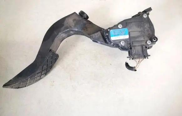 Audi A4 S4 B6 8E 8H Accelerator throttle pedal 8e1723523f 6pv008376-00