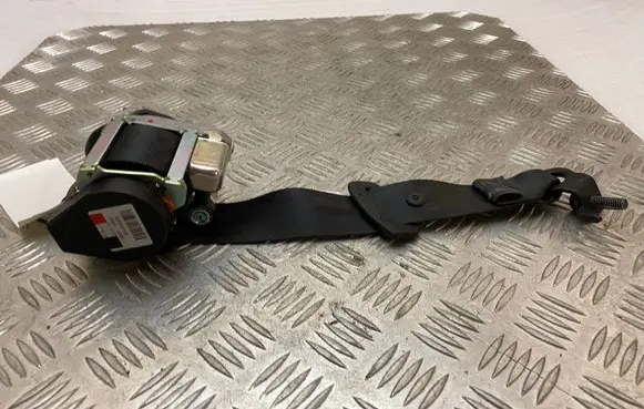 Volvo XC90 Third row seat belt 39825733