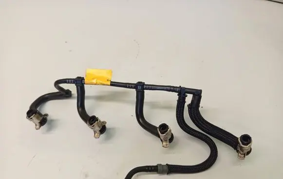 Mercedes-Benz A W176 Fuel return line/hose 166714557R