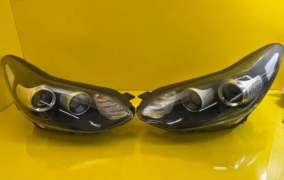 KIA Sportage Headlight/headlamp 92102F1010