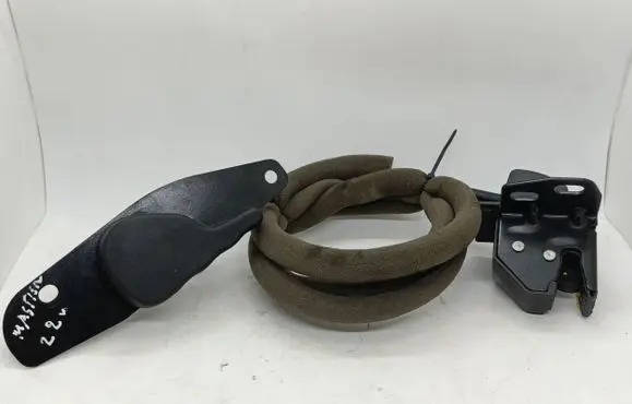 Renault Master III Rear door lock 8200661155 A03065 23113A