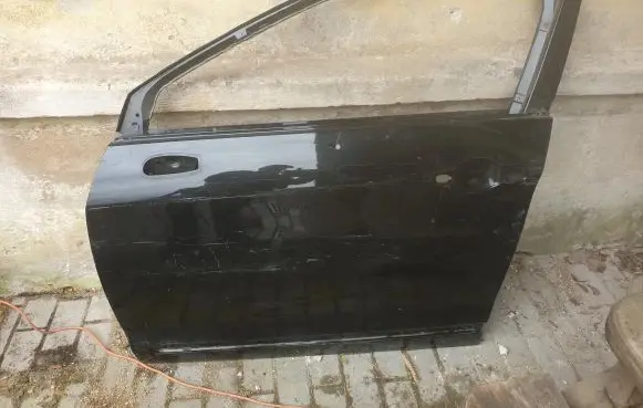 Citroen C5 Front door 9002Y8