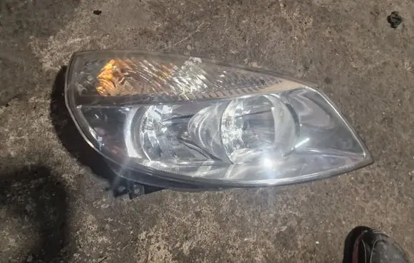 Renault Scenic II - Grand scenic II Headlight/headlamp
