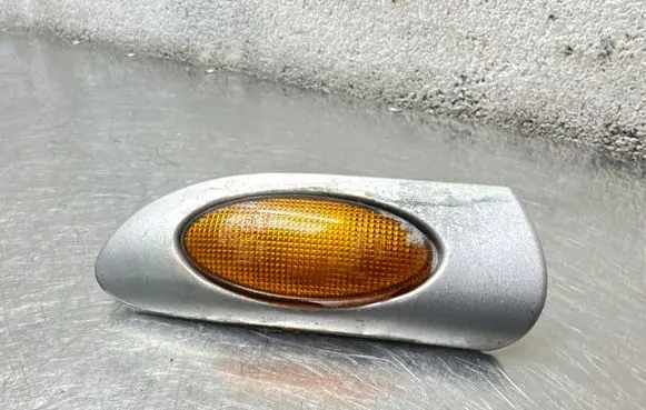 Opel Vectra B Front fender indicator light 09135507 1801988