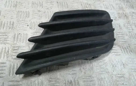 Peugeot 207 Front bumper lower grill 9688075477
