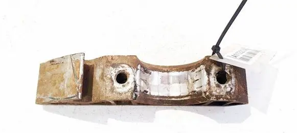 Audi Q7 4L Sway bar bush bracket, front 7L0411063B