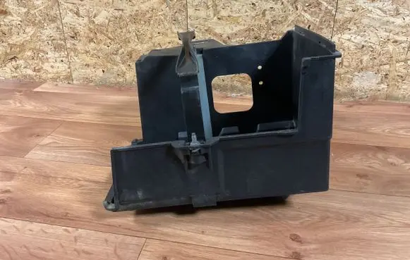 Ford Focus Battery box tray 3M5110723