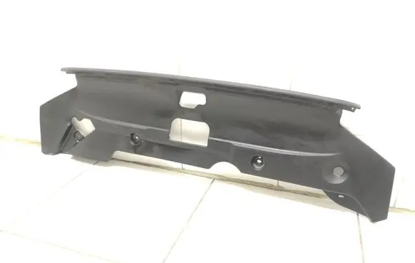 Radiator trim