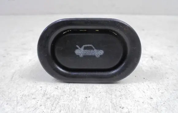 Saab 9-5 Tailgate/boot open switch button 4733440
