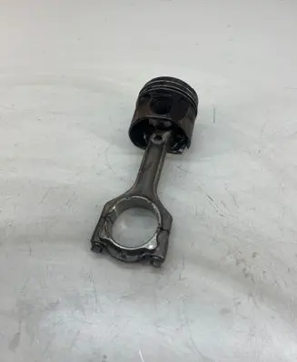 Opel Insignia B Piston 