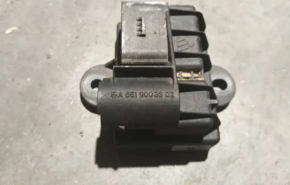 Mercedes-Benz Sprinter W906 Glow plug pre-heat relay A6519003802