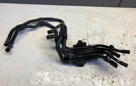 Volkswagen ID.3 Electric car engine cooling hoses/pipes 1EA121157Q 1EA122050BH
