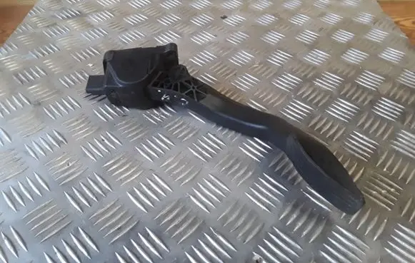 Citroen C4 I Accelerator throttle pedal 0280755043 9651270280 F00C3E2047