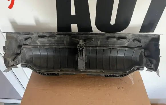BMW 1 F40 Front grill 9448484 T208562