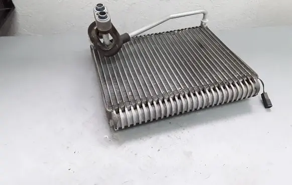 KIA Carens II Air conditioning (A/C) radiator (interior) NOCODE