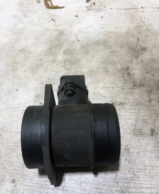 Volkswagen Sharan Mass air flow meter 038906461C 0281002757