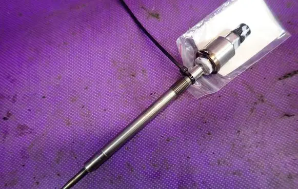 Opel Insignia A Glow plug 55590467