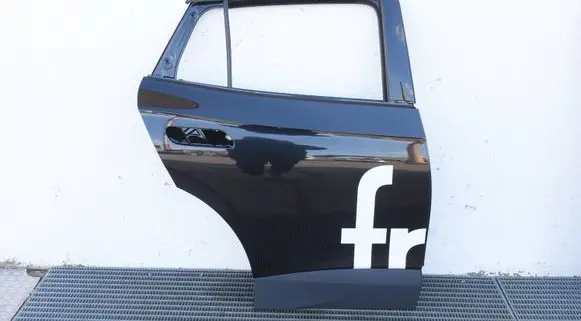 Volkswagen ID.4 Rear door 