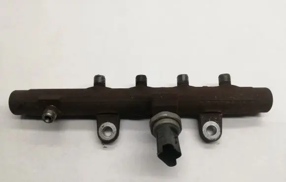 Nissan Qashqai Fuel main line pipe 8200815617