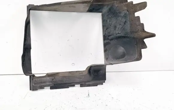 Audi Q7 4L Intercooler air guide/duct channel 4L0117335F