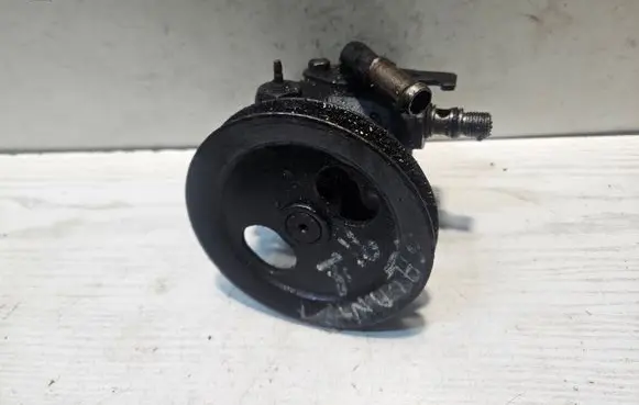 Mitsubishi Galant Power steering pump 82188