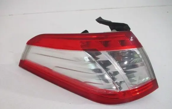 Peugeot 508 Rear/tail lights 9686779580
